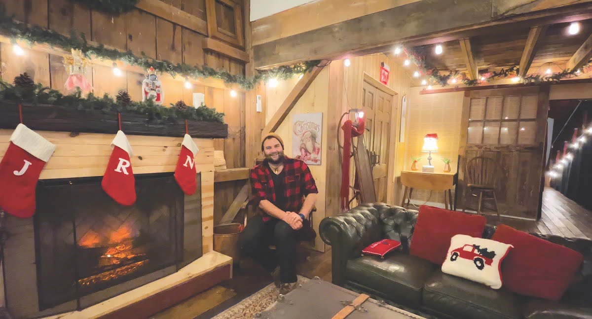 Barn Opera Christmas show plays in Salisbury