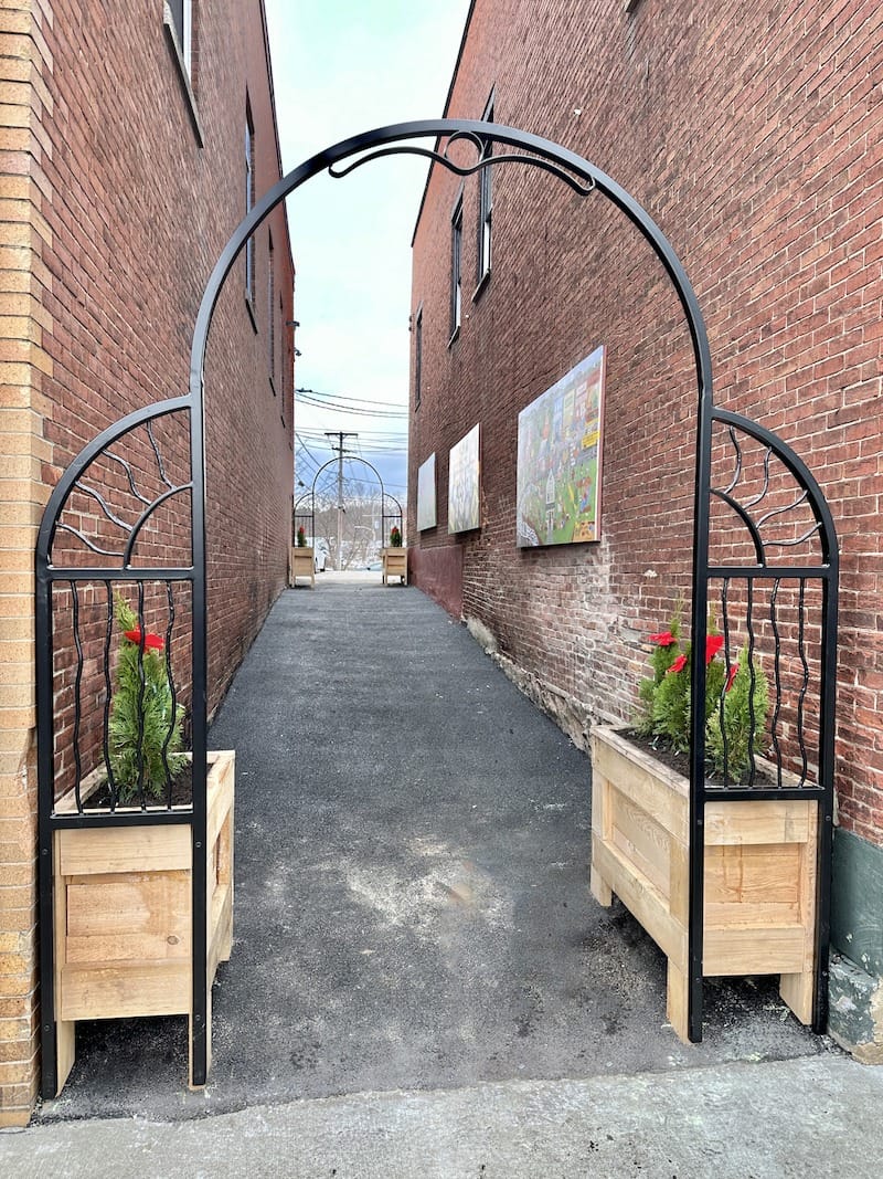 ‘Bankers Alley’ art installations joyfully unveiled in Brandon!